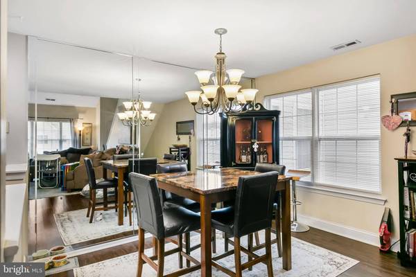 1002 SQUIRREL RD, Marlton, NJ 08053