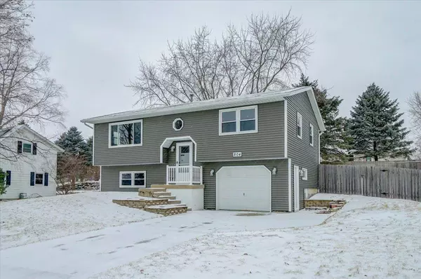 804 Acker Pky, Deforest, WI 53532
