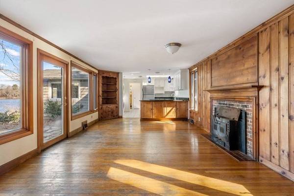 43 College Road, Wellesley, MA 02482