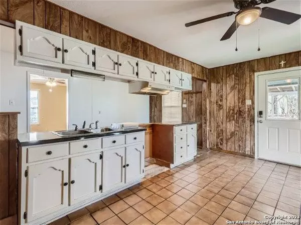 1719 BRONTE ST, San Antonio, TX 78207-7410