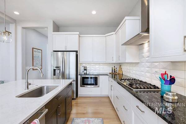 2903 S Grebe Pl, Boise, ID 83716