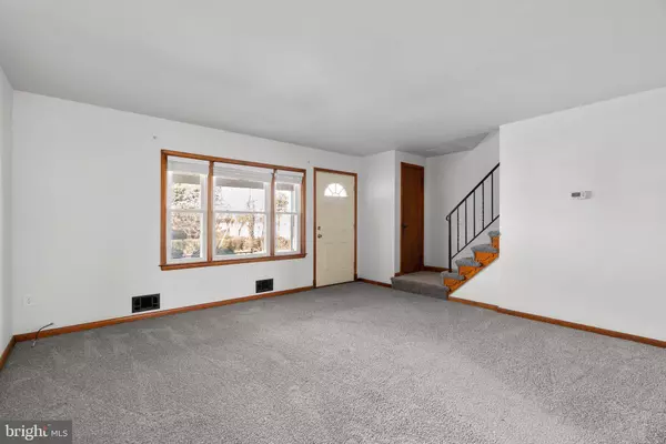 4705 BAYONNE AVE, Baltimore, MD 21206