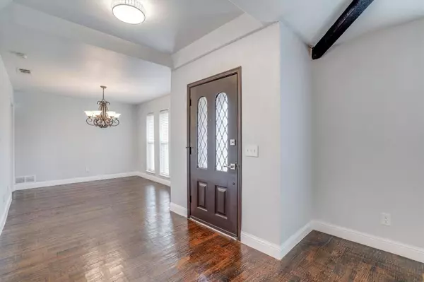 3201 Kingsbridge Drive, Plano, TX 75075