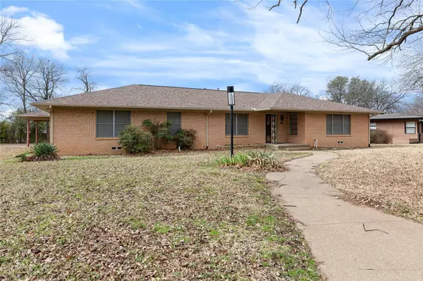 708 N McKown Avenue, Sherman, TX 75092
