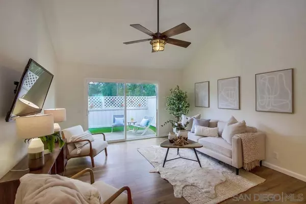 10279 Caminito Covewood, San Diego, CA 92131