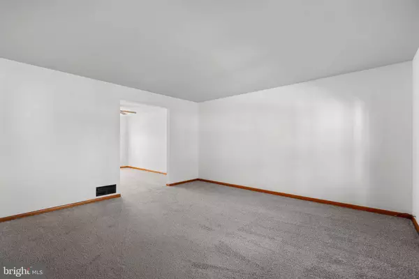 4705 BAYONNE AVE, Baltimore, MD 21206