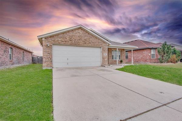 7959 Fairgrounds Lane, Fort Worth, TX 76140