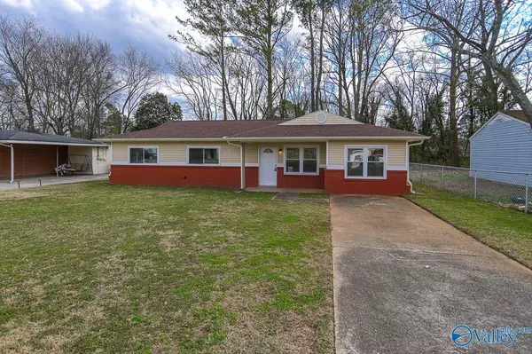 2423 Medaris Road NW, Huntsville, AL 35810