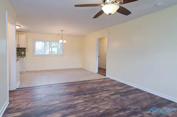 2423 Medaris Road NW, Huntsville, AL 35810