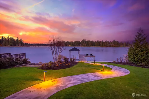 4722 N Island DR E, Bonney Lake, WA 98391
