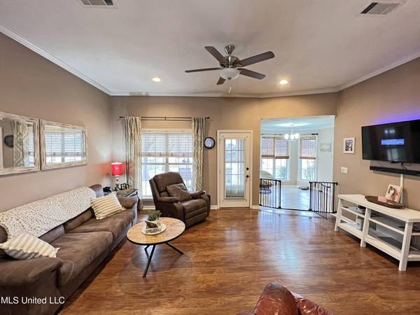 505 Oak Ridge Way, Pearl, MS 39208