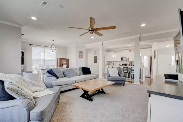 11912 Helenite DR, Noblesville, IN 46060