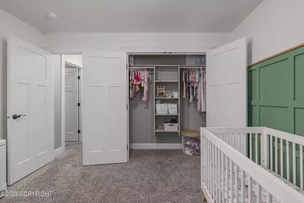 1201 N Bloodstone CIR, Wasilla, AK 99654