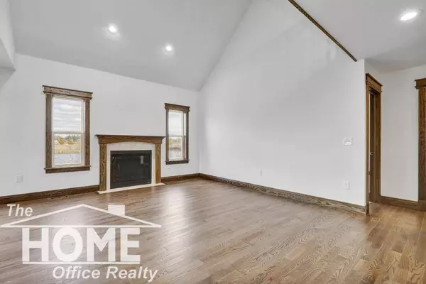 502 Perry Lakes, Perry, MI 48872