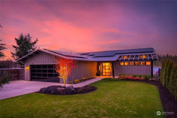 4722 N Island DR E, Bonney Lake, WA 98391