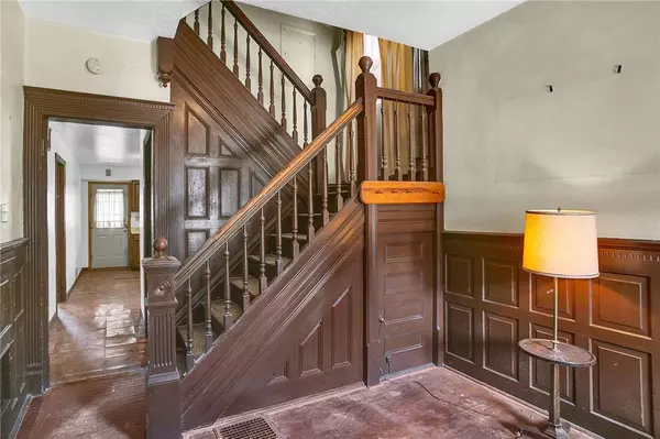 124 S Graham St, Pittsburgh, PA 15206