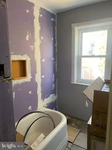 2414 N WEST ST, Wilmington, DE 19802