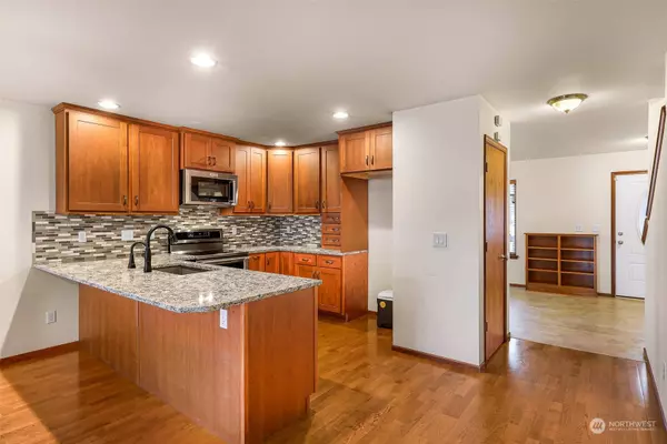 4163 Aurora LOOP, Bellingham, WA 98226