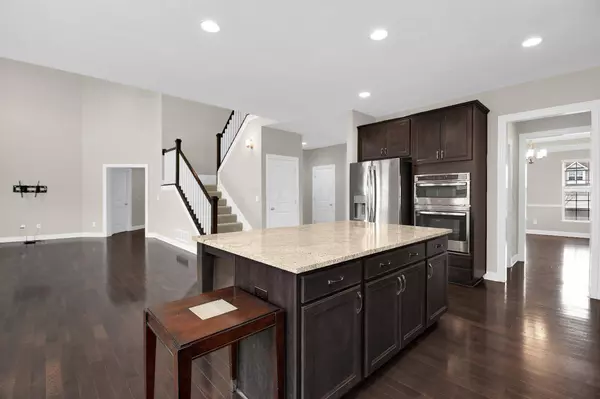 7772 Foxhound Drive, Powell, OH 43065