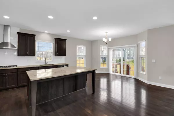 7772 Foxhound Drive, Powell, OH 43065