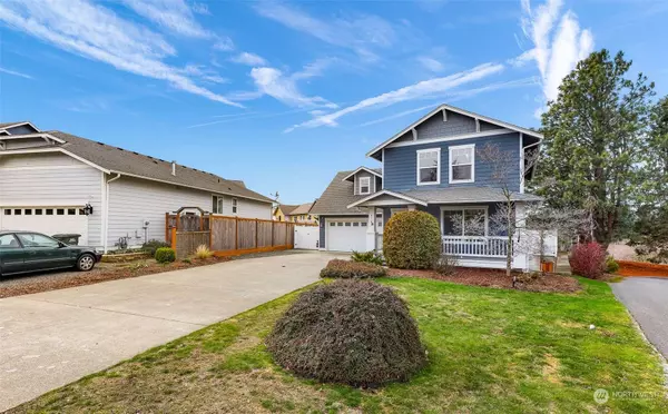 4163 Aurora LOOP, Bellingham, WA 98226