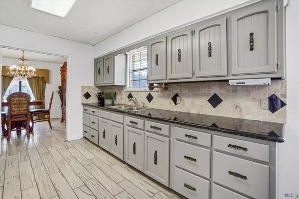 4311 MONTICELLO BLVD, Baton Rouge, LA 70814