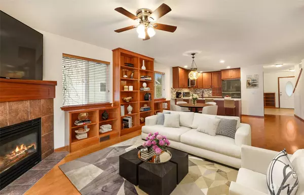 4163 Aurora LOOP, Bellingham, WA 98226