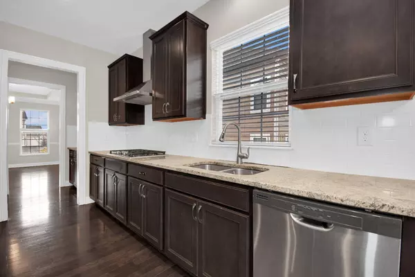 7772 Foxhound Drive, Powell, OH 43065