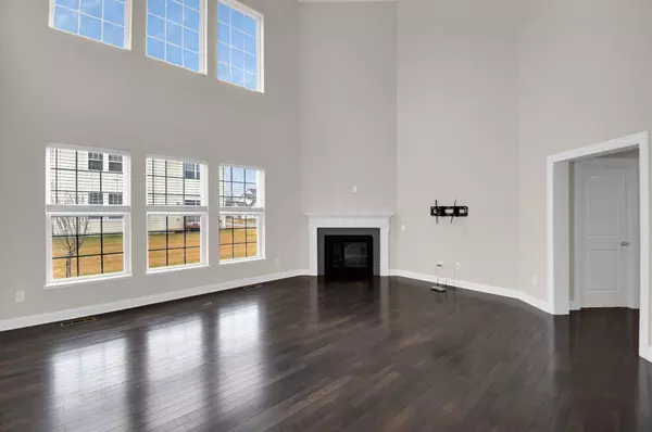 7772 Foxhound Drive, Powell, OH 43065