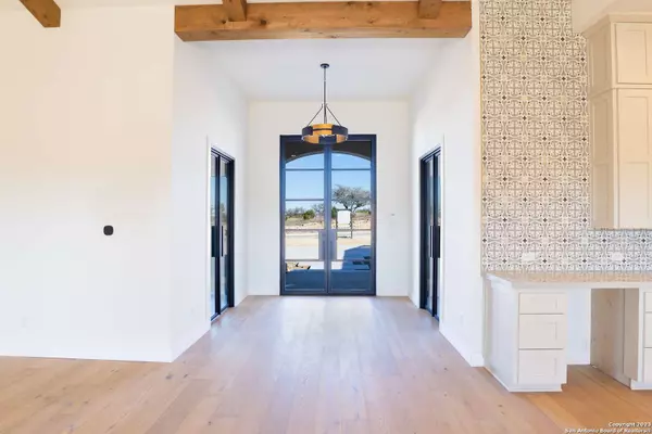 23211 Walker Ridge, San Antonio, TX 78255