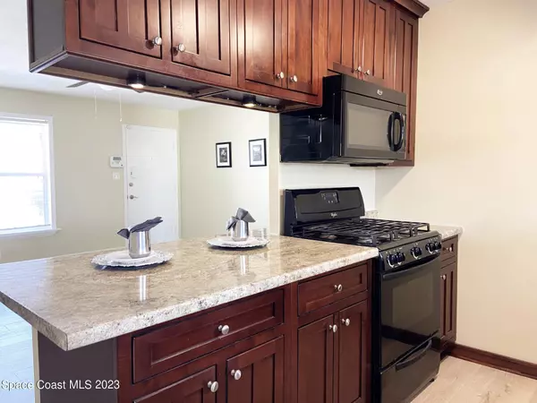 2417 Pawnee Drive, Melbourne, FL 32935