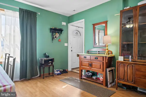 2296 S LINCOLN AVE, Vineland, NJ 08361