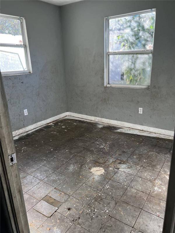 4160 12TH AVE S, St Petersburg, FL 33711