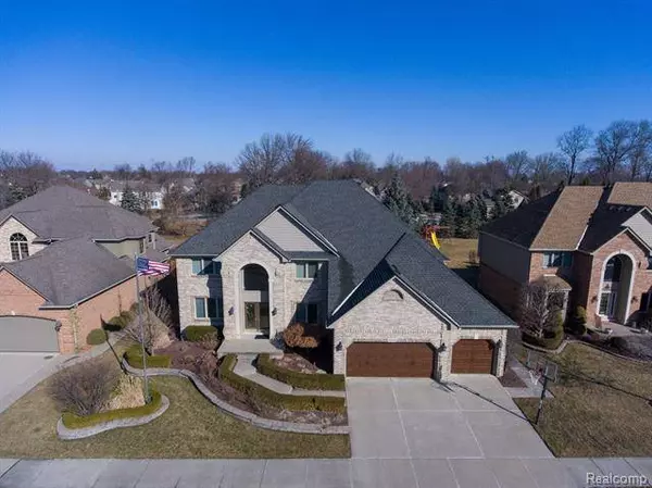 19944 APACHE Drive, Clinton Township, MI 48038