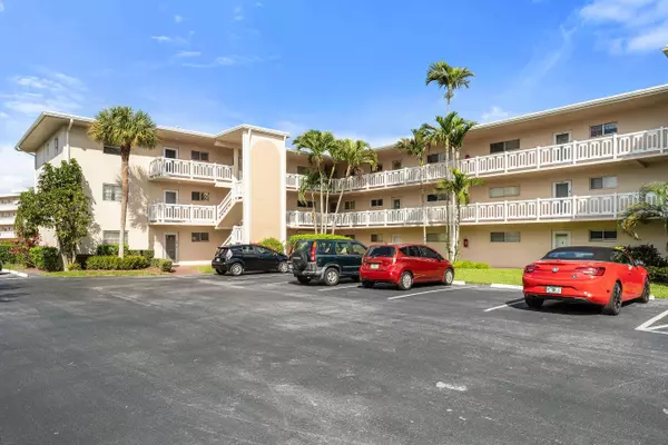 2724 S Garden DR 102, Lake Worth, FL 33461