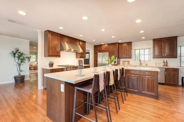 7701 Garden HWY, Sacramento, CA 95837