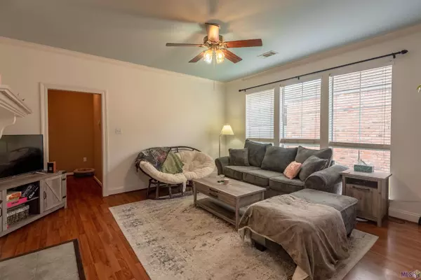 5556 DUCROS DR, Baton Rouge, LA 70820