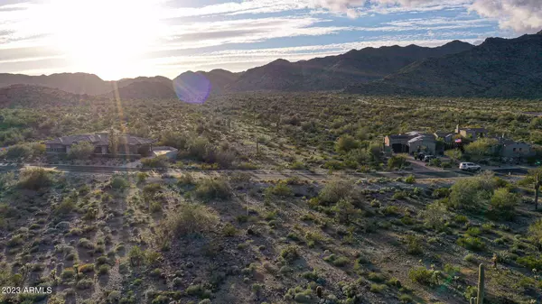 4587 N CHELSEA Drive #528, Buckeye, AZ 85396