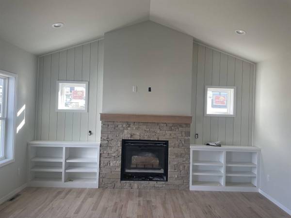 5327 Clare Dr, Fitchburg, WI 53711