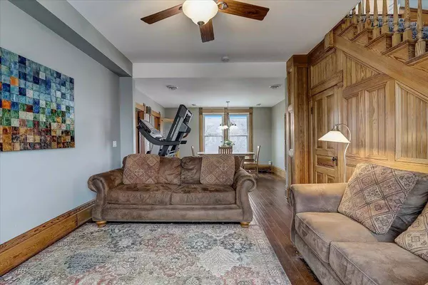 450 N Cincinnati St, Spring Green, WI 53588