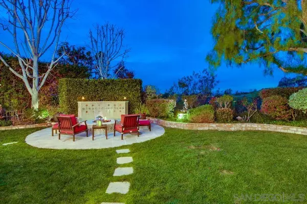 10774 Spur Point Ct, San Diego, CA 92130