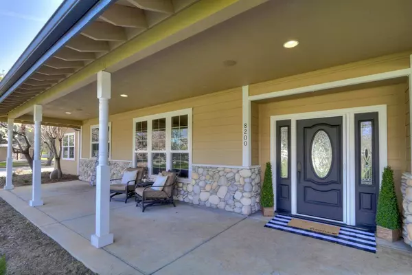 8200 Dick Cook RD, Loomis, CA 95650