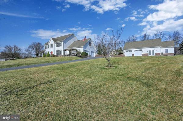 375 N MIDDLESEX RD, Carlisle, PA 17013