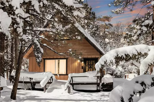 406 Moreno LN, Sugar Loaf, CA 92314