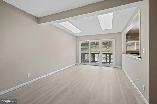 103 SKYHILL RD #7, Alexandria, VA 22314