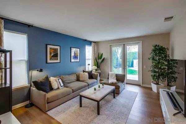 10774 Spur Point Ct, San Diego, CA 92130