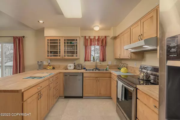 3000 Carriage DR, Anchorage, AK 99507