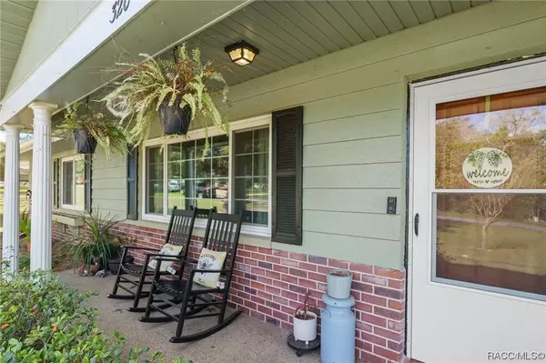 320 N Cornish PT, Lecanto, FL 34461