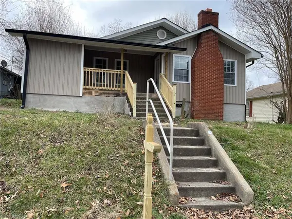 324 Memorial Park DR, Thomasville, NC 27360