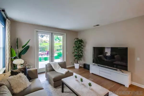 10774 Spur Point Ct, San Diego, CA 92130